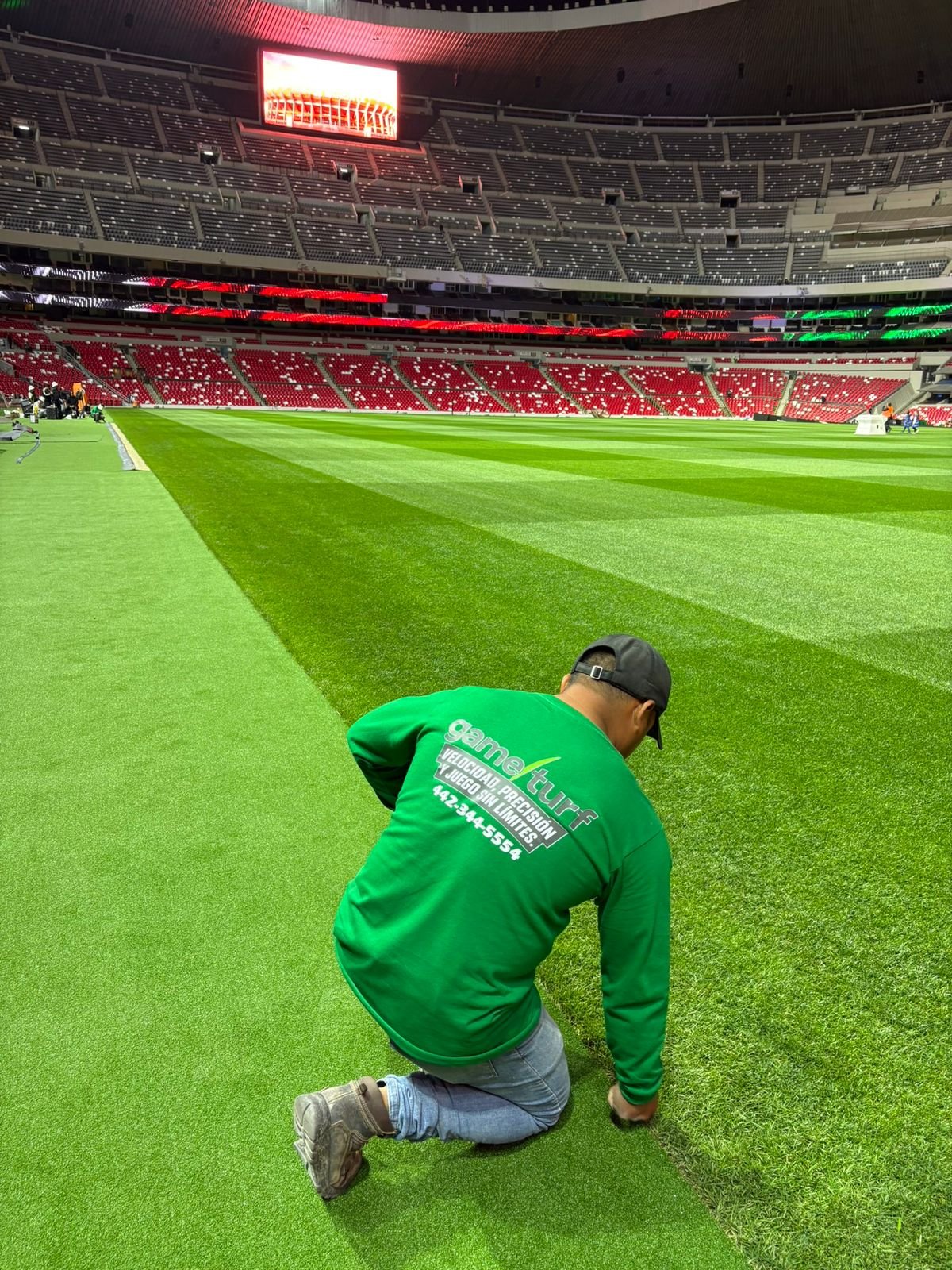 Proyecto de pasto deportivo sintético para cancha deportiva.